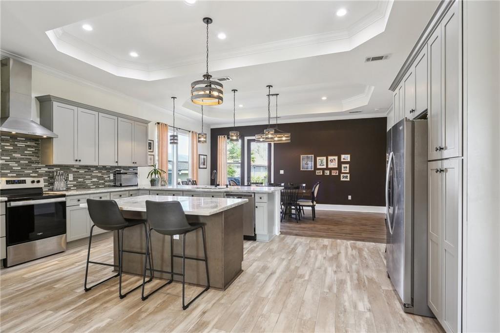 5317 Warrington Drive, New Orleans, Louisiana image 5