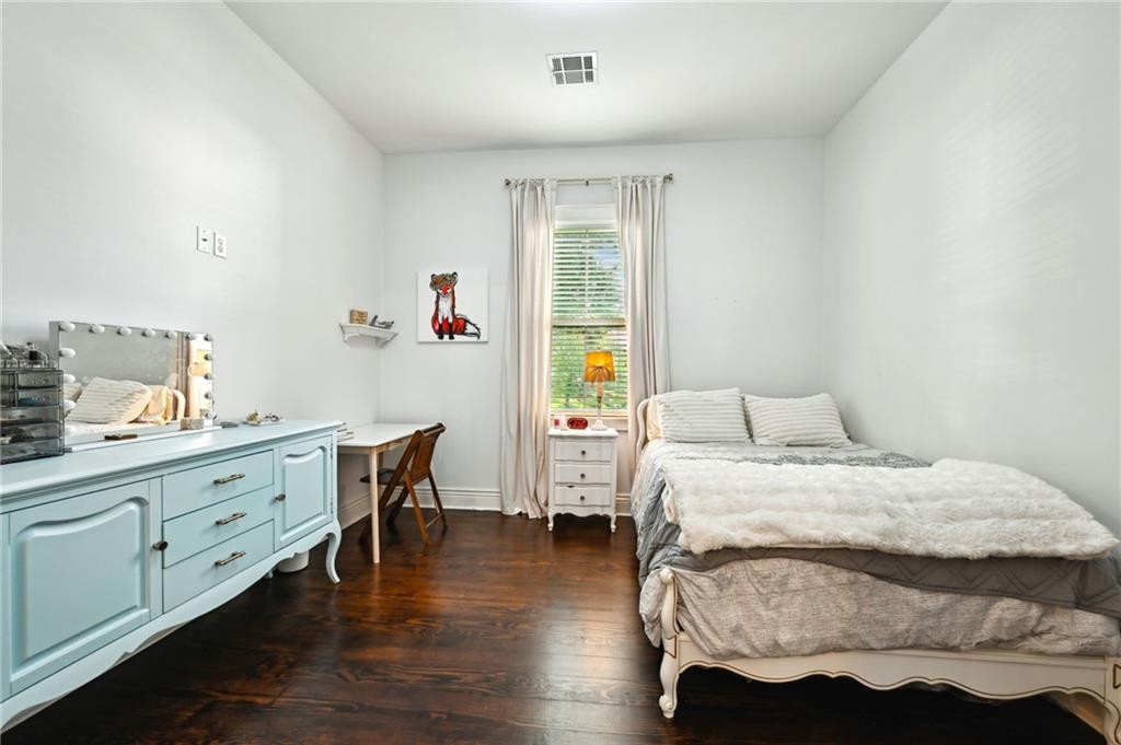 1450 Madrid Street, New Orleans, Louisiana image 16
