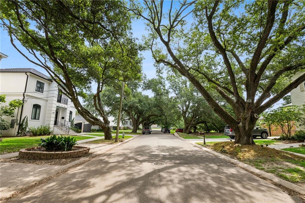 1450 Madrid Street, New Orleans, Louisiana image 24