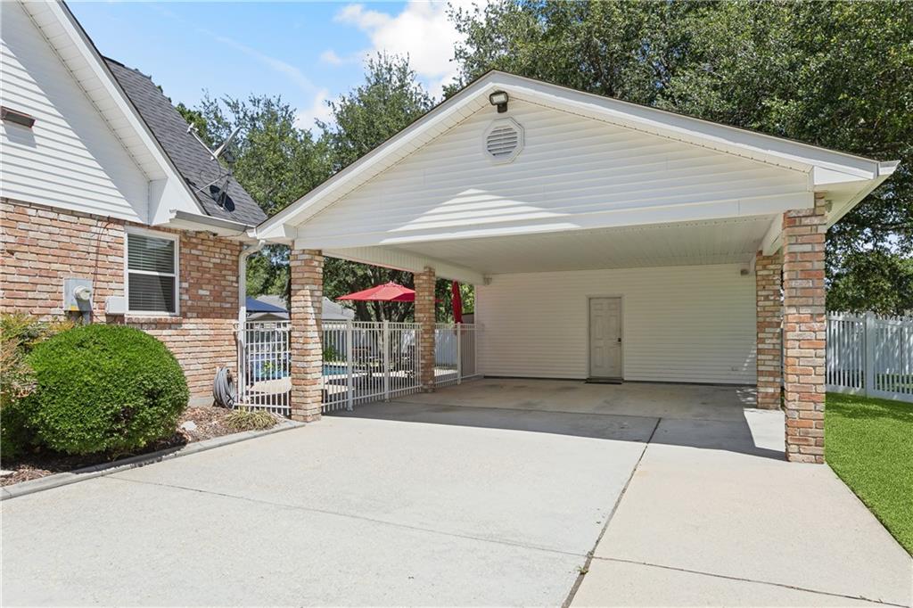 126 Rue Acadian, Belle Chasse, Louisiana image 4