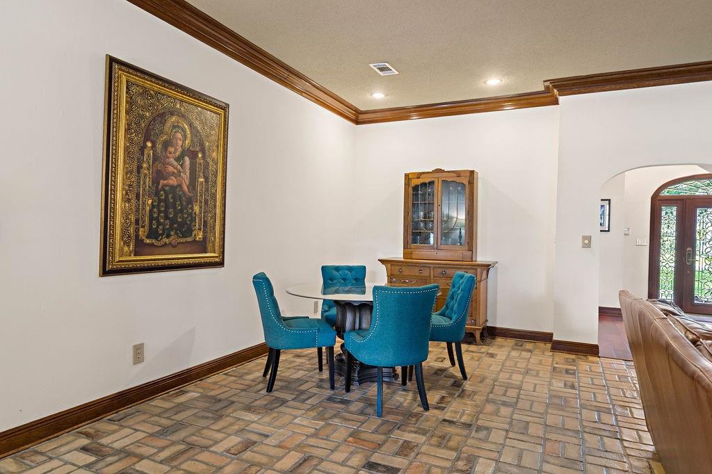 553 Beau Chene Drive, Mandeville, Louisiana image 9