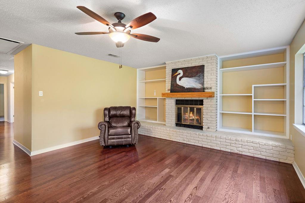 110 Willow Drive, Covington, Louisiana image 2