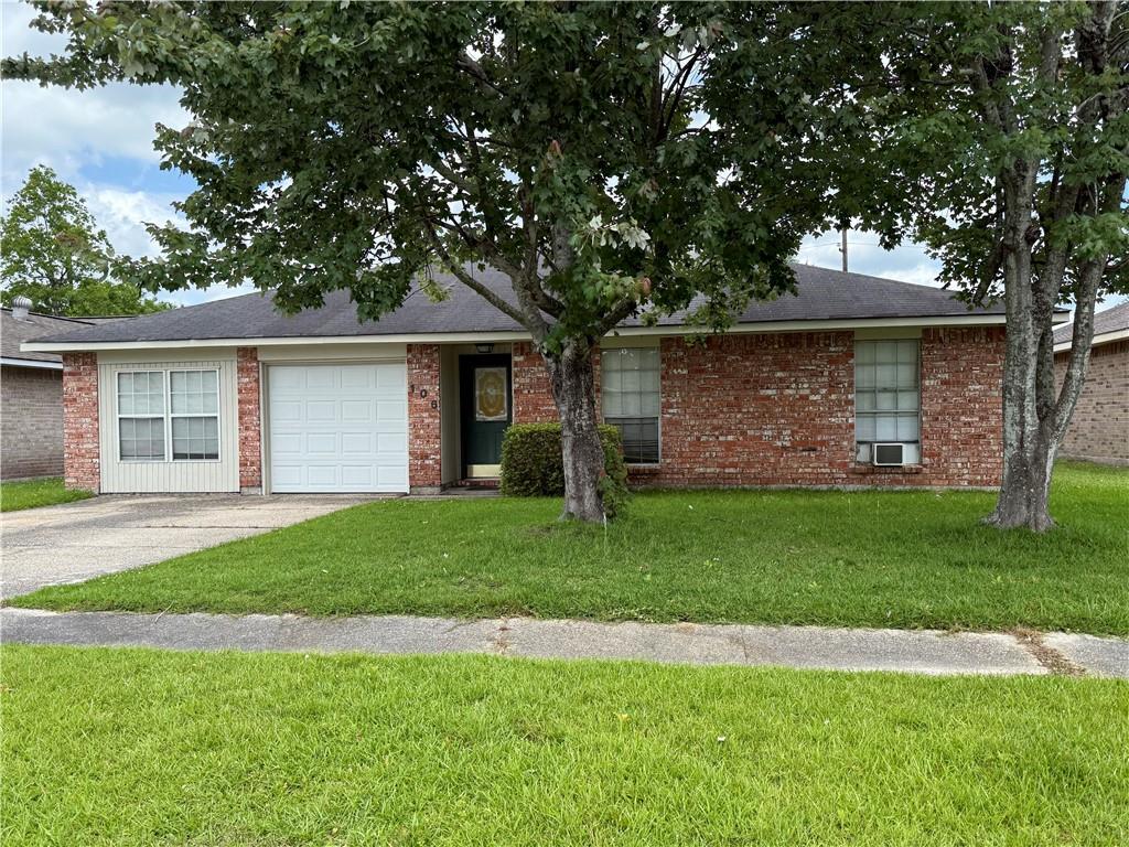 106 Leonell Circle, Slidell, Louisiana image 1