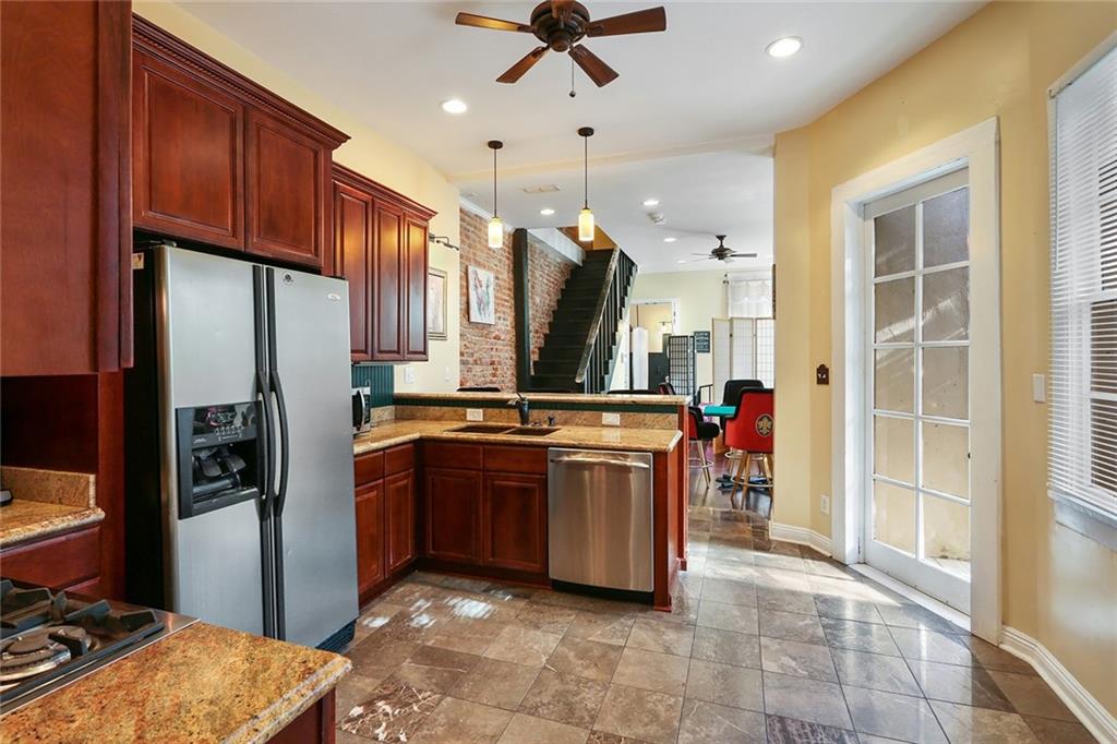 1030 Burgundy Street, New Orleans, Louisiana image 11