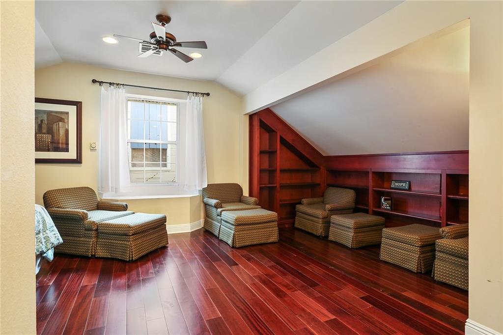 1030 Burgundy Street, New Orleans, Louisiana image 17