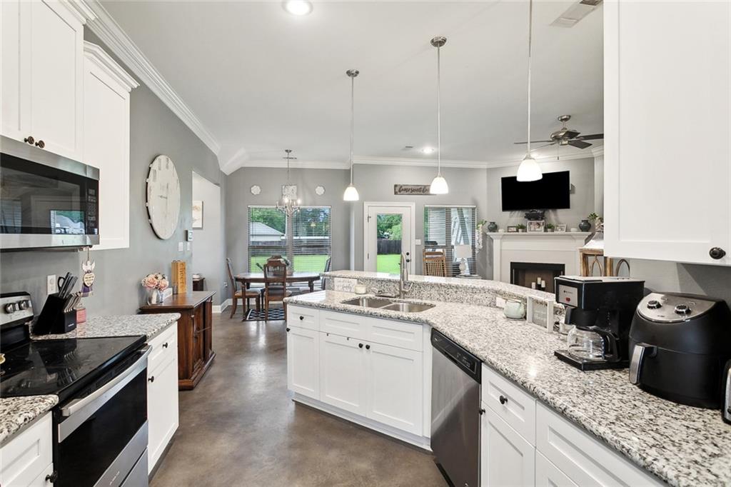 30011 Savannah Drive, Albany, Louisiana image 6
