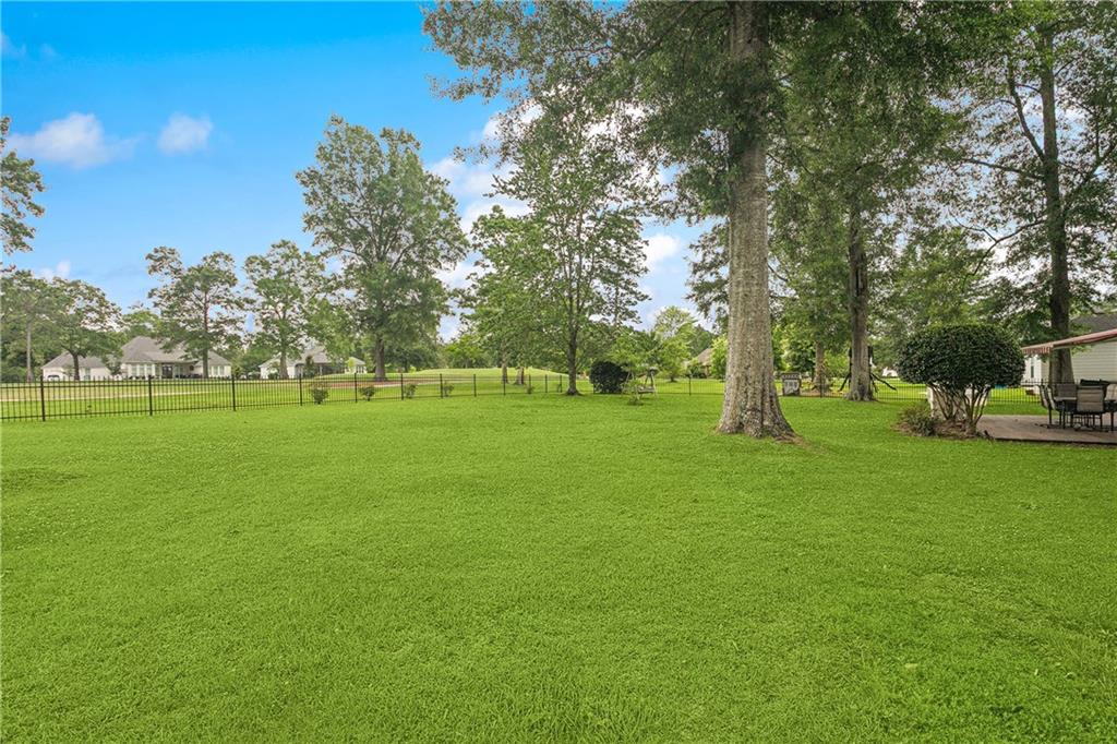 733 Plantation Drive, Abita Springs, Louisiana image 27