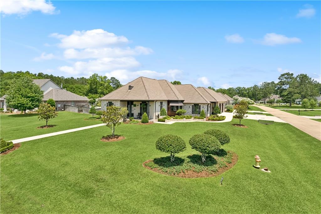 500 Tallow Tree Drive, Madisonville, Louisiana image 2