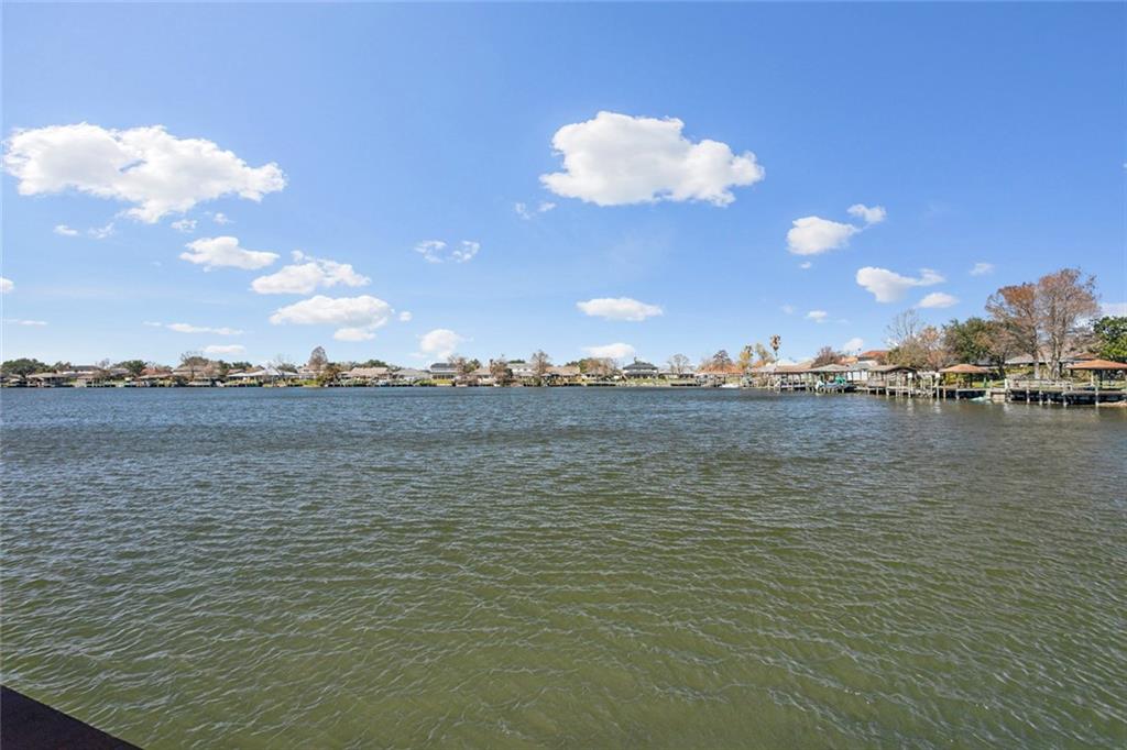 1016 Clipper Drive, Slidell, Louisiana image 2