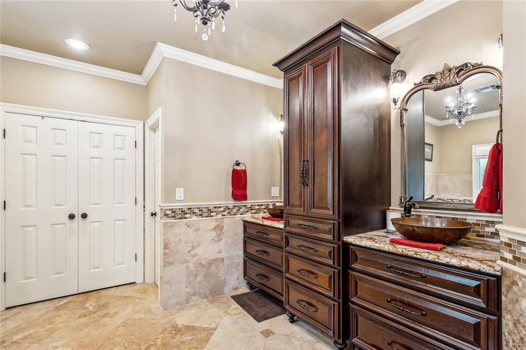 511 Beau Chene Drive, Mandeville, Louisiana image 12