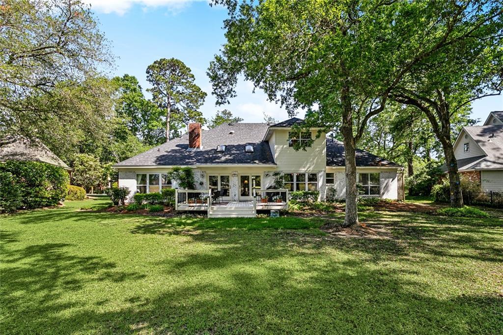 511 Beau Chene Drive, Mandeville, Louisiana image 3