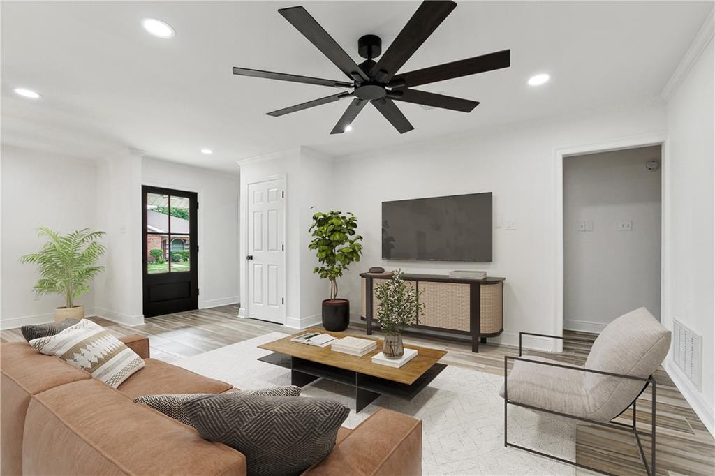 2024 Manson Avenue, Metairie, Louisiana image 3