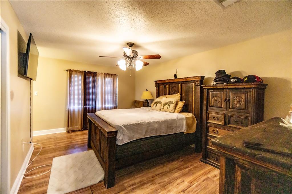 2404 Timbers Drive, Harvey, Louisiana image 11