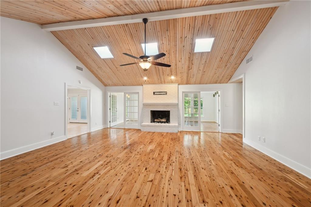 310 Scotchpine Drive, Mandeville, Louisiana image 2