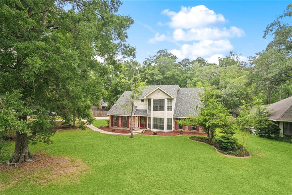 129 Century Oak Lane, Mandeville, Louisiana image 2