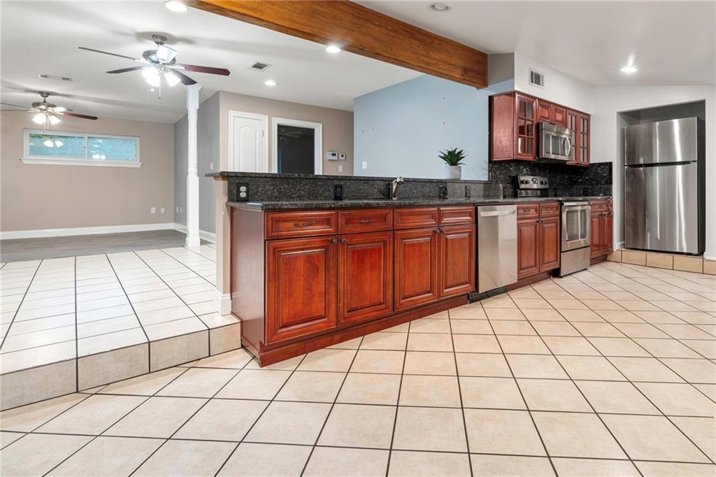 2305 Generes Drive, Harahan, Louisiana image 6