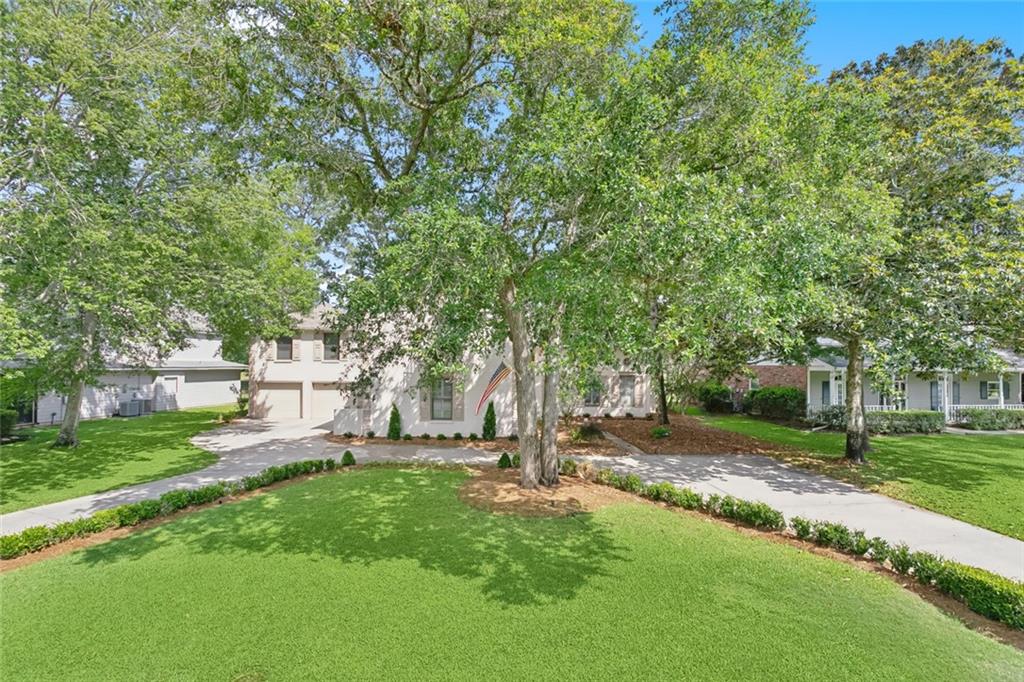 114 Longwood Drive, Mandeville, Louisiana image 2