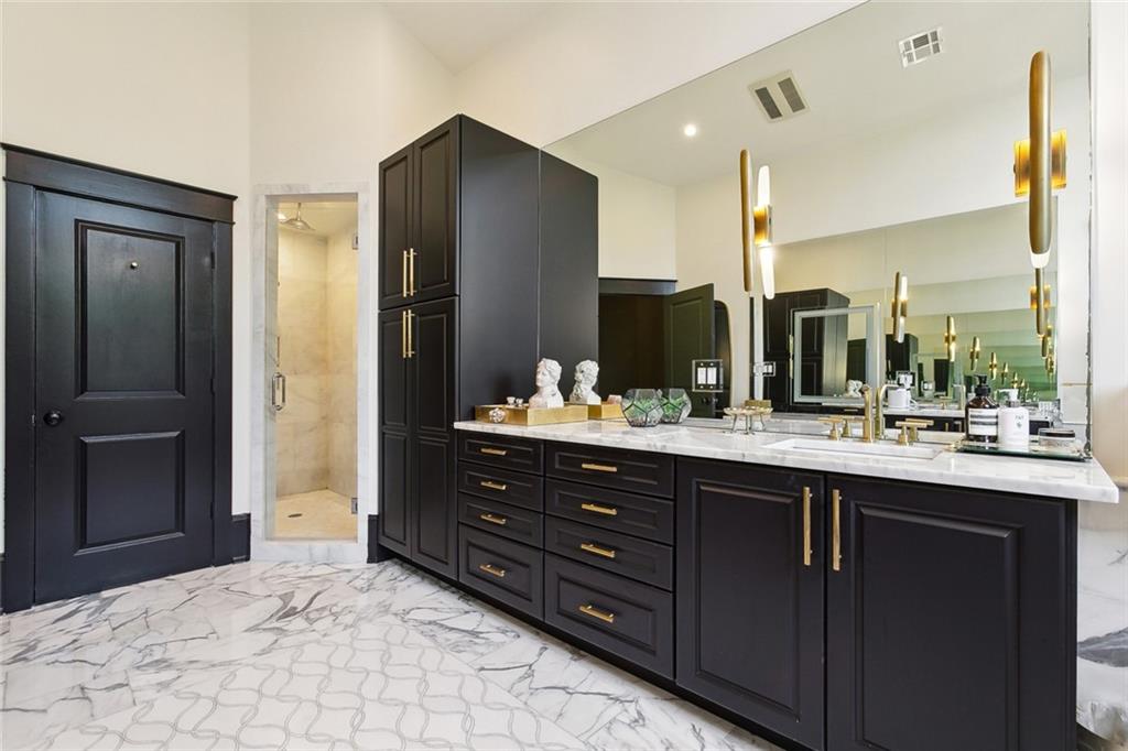 1026 Valence Street, New Orleans, Louisiana image 27
