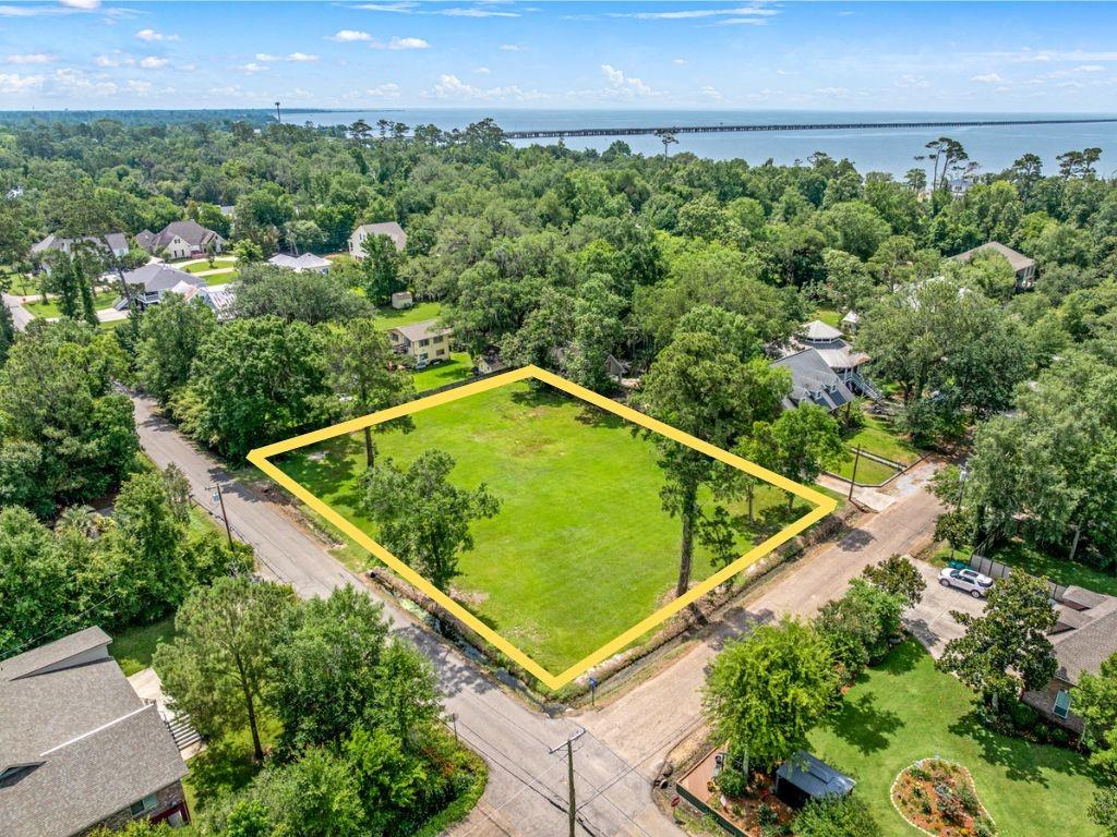 570 Copal Street, Mandeville, Louisiana image 1