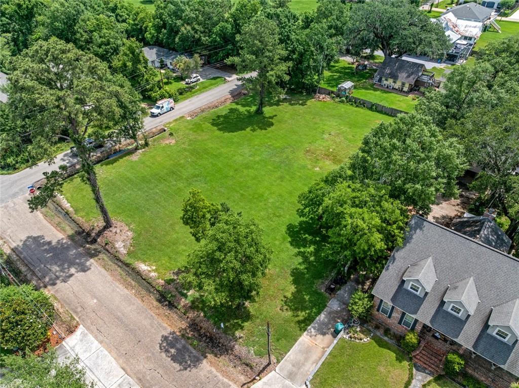 570 Copal Street, Mandeville, Louisiana image 3