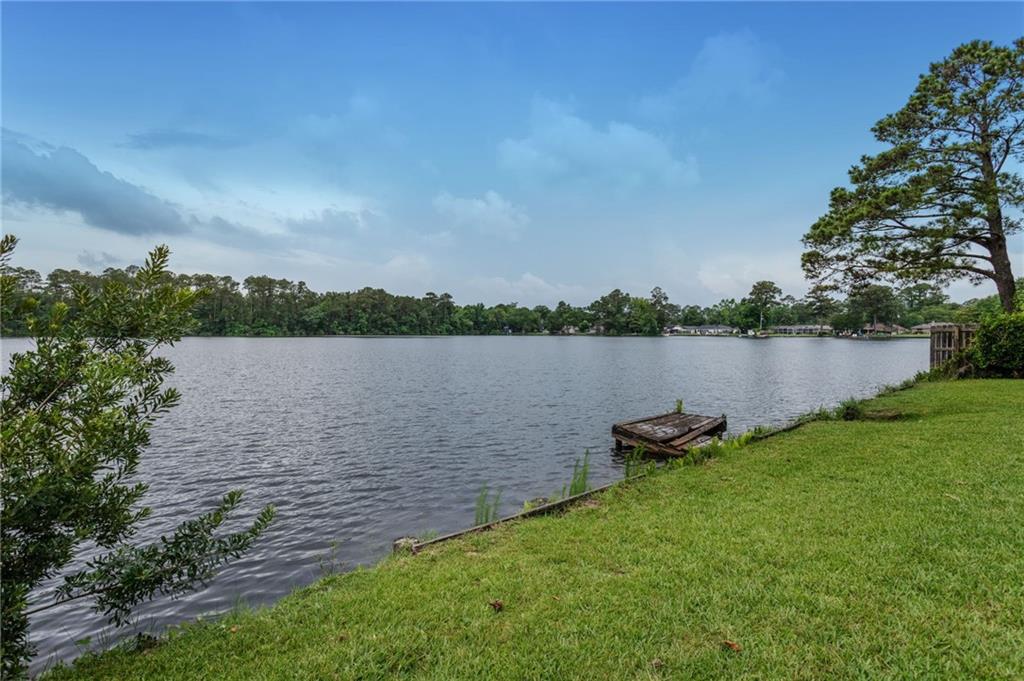 1569 Maplewood Drive, Slidell, Louisiana image 19
