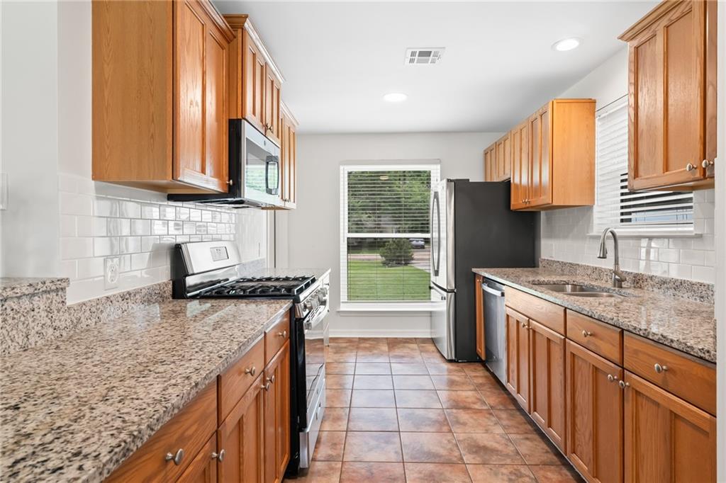 403 Evergreen Drive, Mandeville, Louisiana image 11