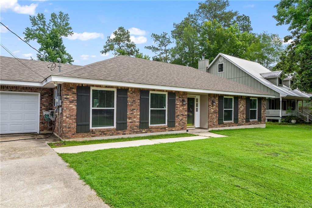 403 Evergreen Drive, Mandeville, Louisiana image 3