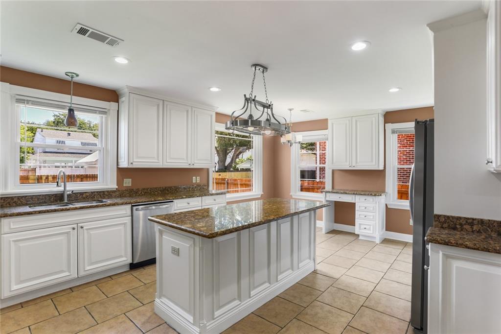 6141 Canal Boulevard, New Orleans, Louisiana image 6