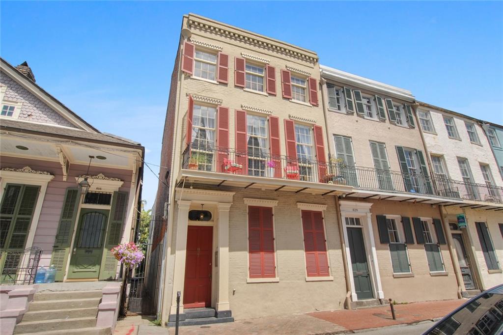 827 Burgundy Street #C, New Orleans, Louisiana image 2