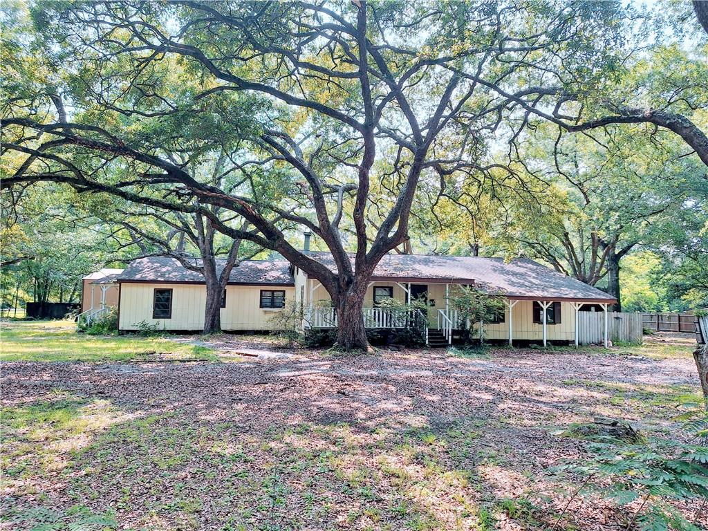 listing main picture