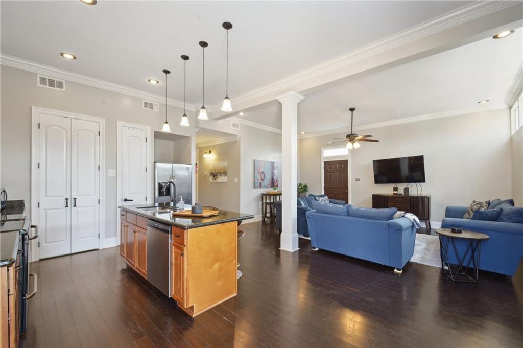 3445 Magnolia Street, New Orleans, Louisiana image 4