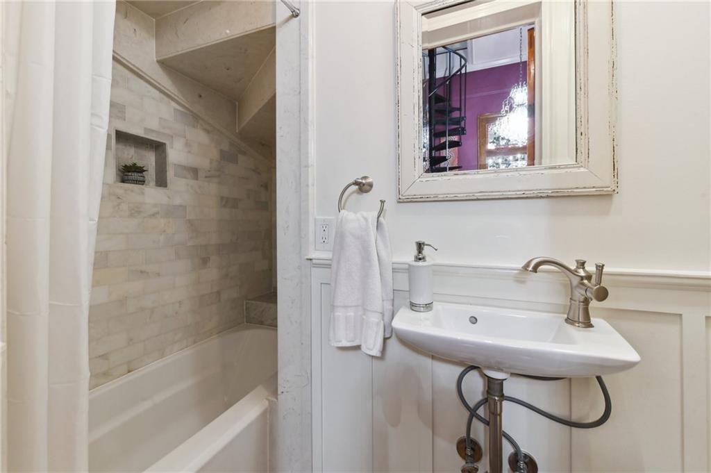 820 Saint Ann Street #B, New Orleans, Louisiana image 17