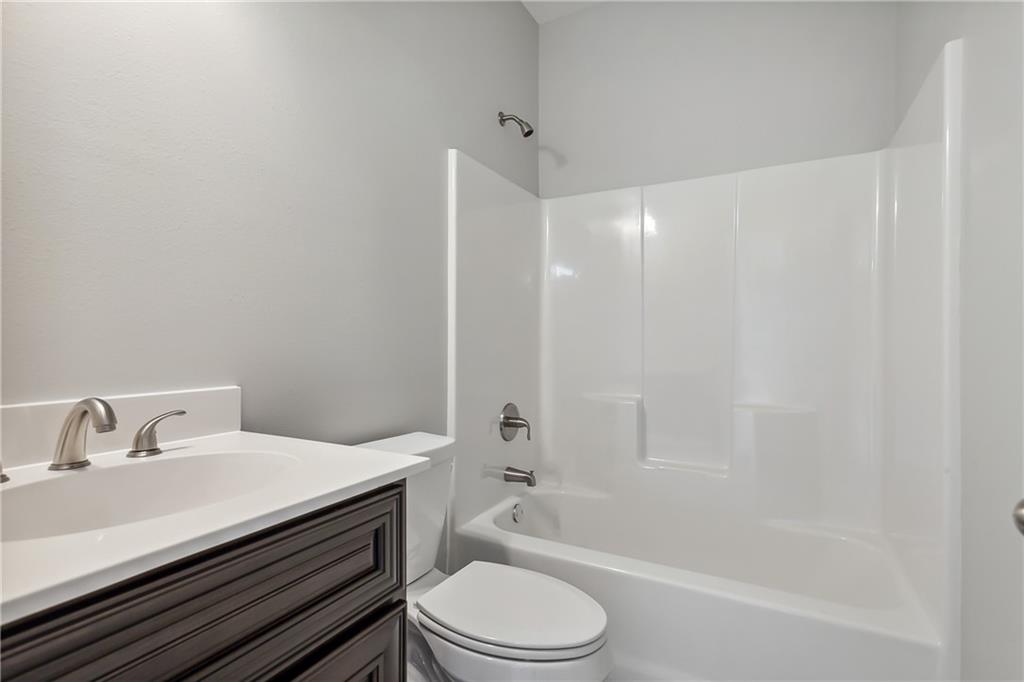 738 Rue Saint Michael Drive, Gretna, Louisiana image 13