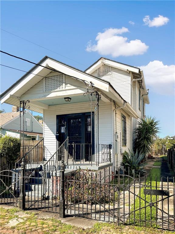 2419 Chippewa Street, New Orleans, Louisiana image 1