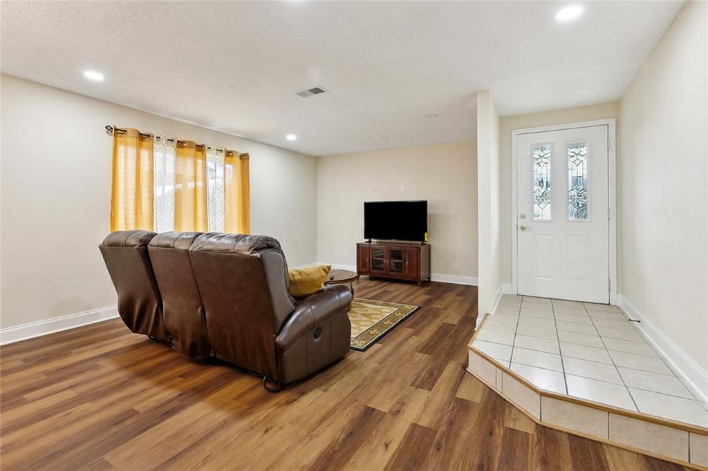 3820 Timberview Drive, Harvey, Louisiana image 2