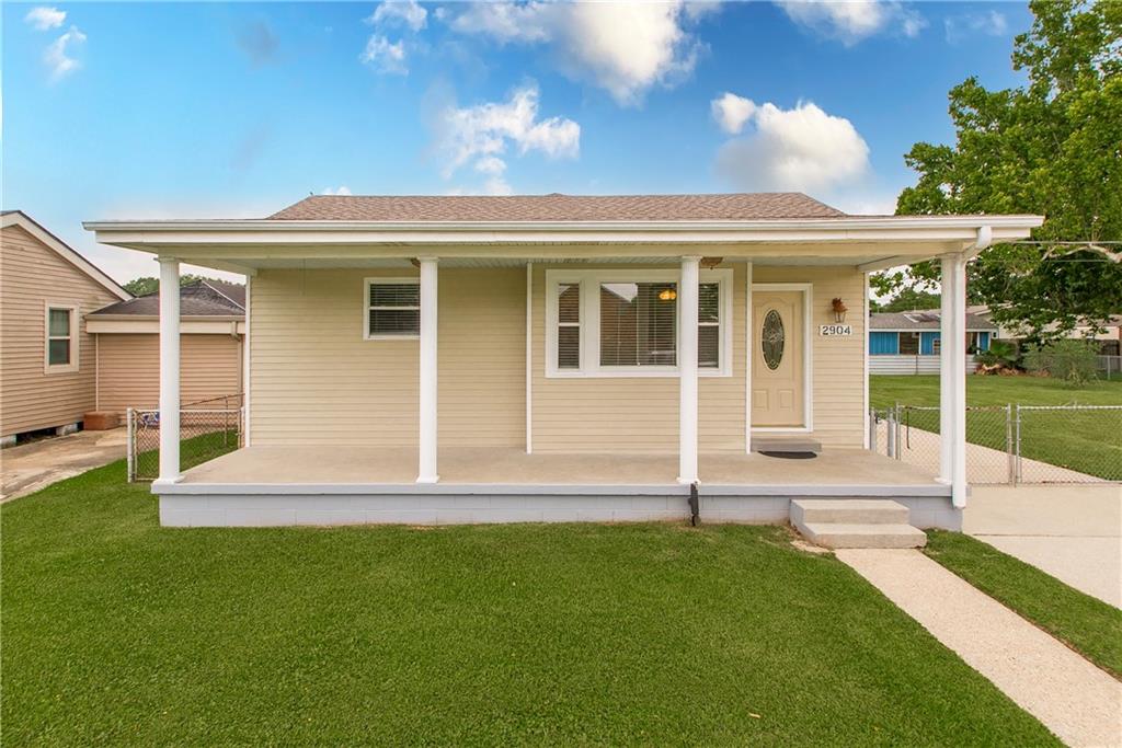 2904 Lloyds Avenue, Chalmette, Louisiana image 2