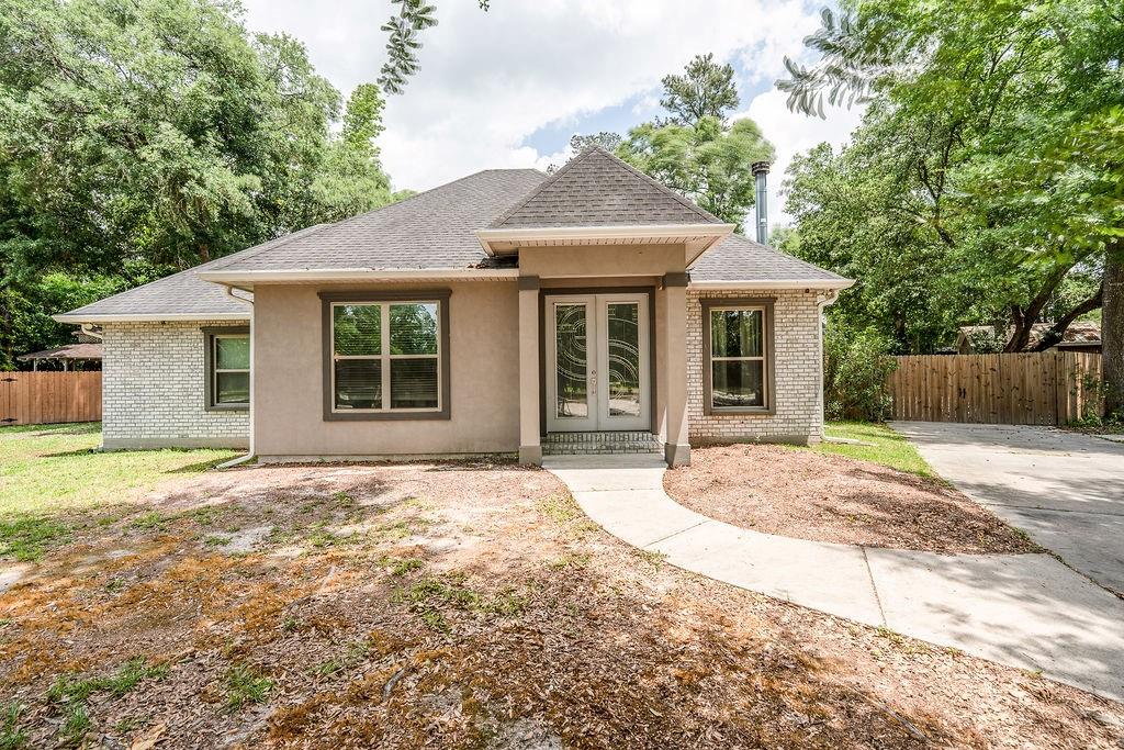 136 Oak Leaf Dr Drive, Slidell, Louisiana image 1