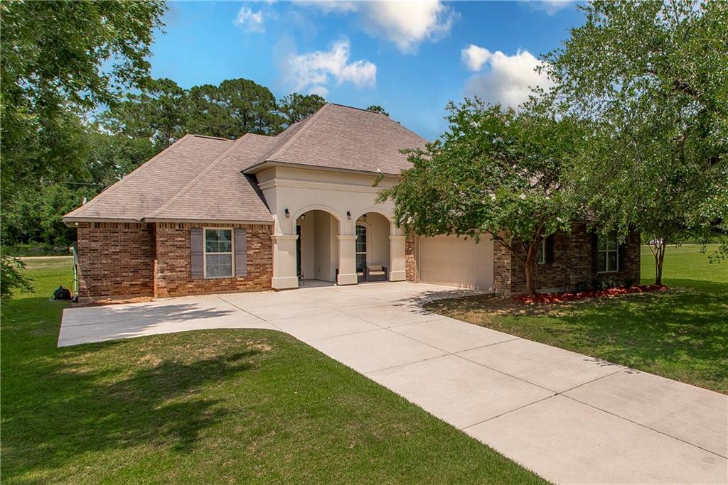 429 Katie Court, Madisonville, Louisiana image 1