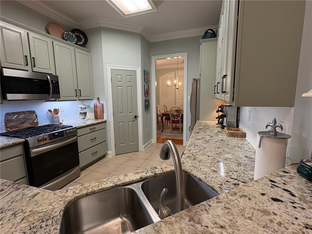 1007 River Court, Mandeville, Louisiana image 4