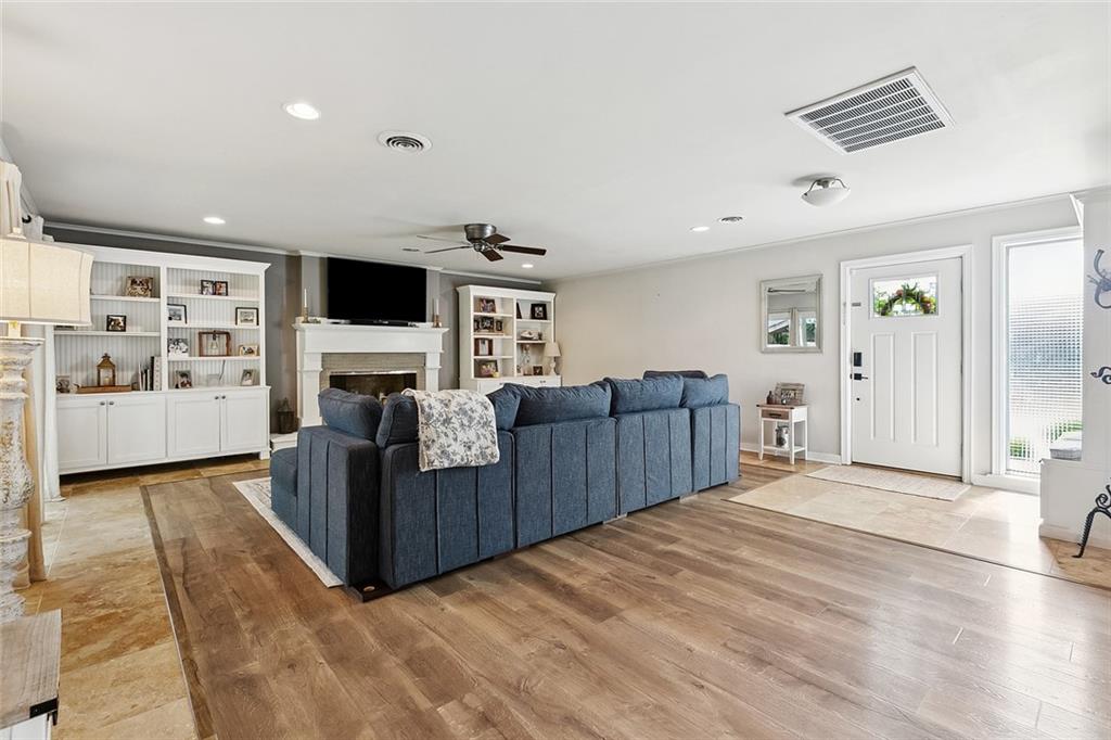 613 Andrews Avenue, Metairie, Louisiana image 2