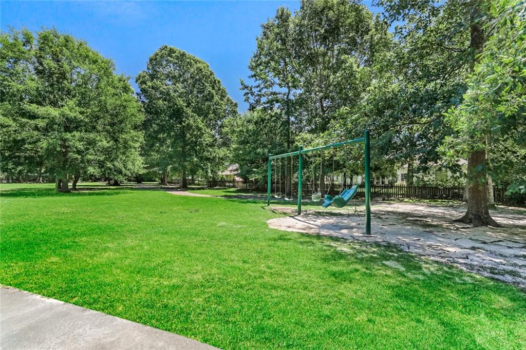 1061 Tallow Tree Drive, Mandeville, Louisiana image 38