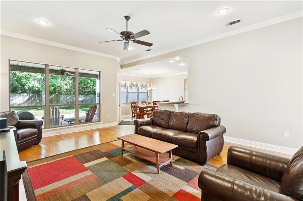 1061 Tallow Tree Drive, Mandeville, Louisiana image 6