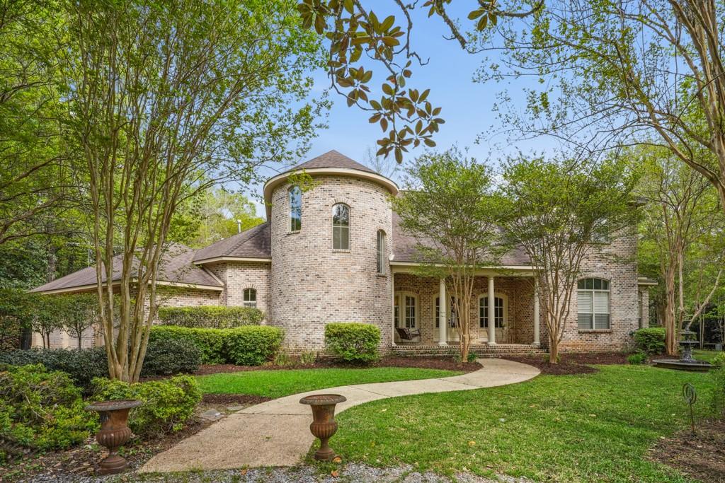 20 Beechwood Gardens Lane, Covington, Louisiana image 1