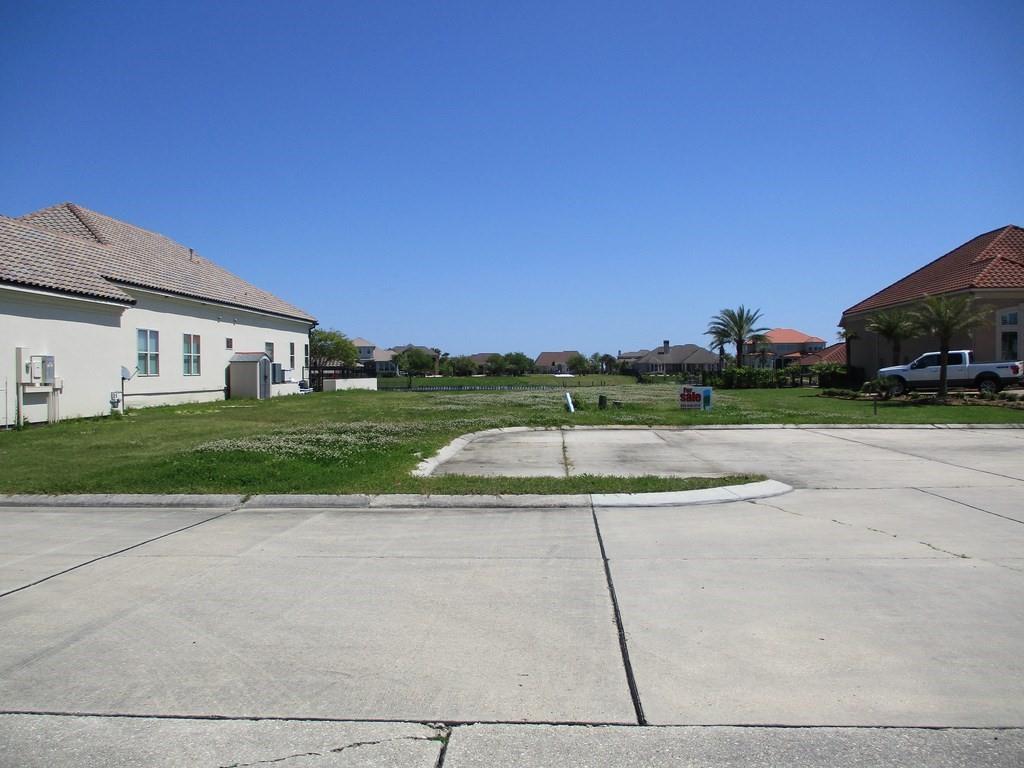1045/1051 S Marina Villa Drive, Slidell, Louisiana image 2