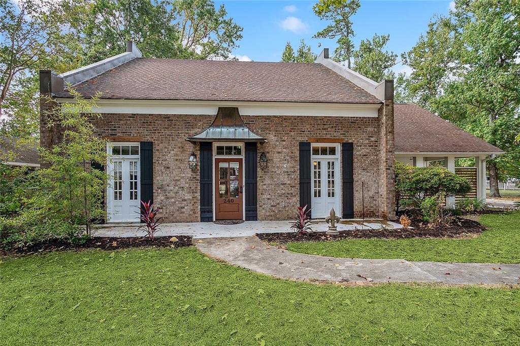 240 Silver Maple Drive, Mandeville, Louisiana image 1