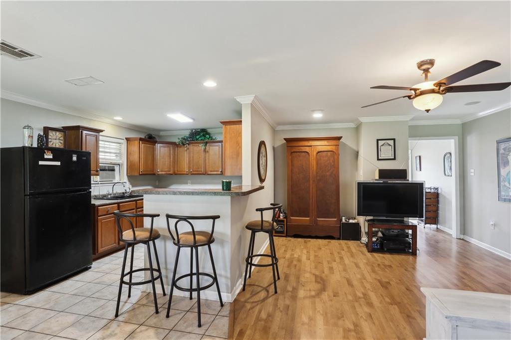 4811 Perelli Drive, New Orleans, Louisiana image 5