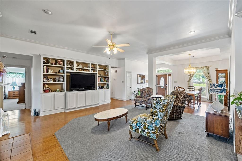 18332 Honeysuckle Drive, Ponchatoula, Louisiana image 2