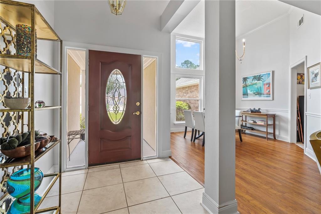 1833 Octavia Drive, Mandeville, Louisiana image 2
