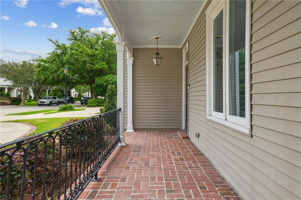 404 Atherton Drive, Metairie, Louisiana image 4