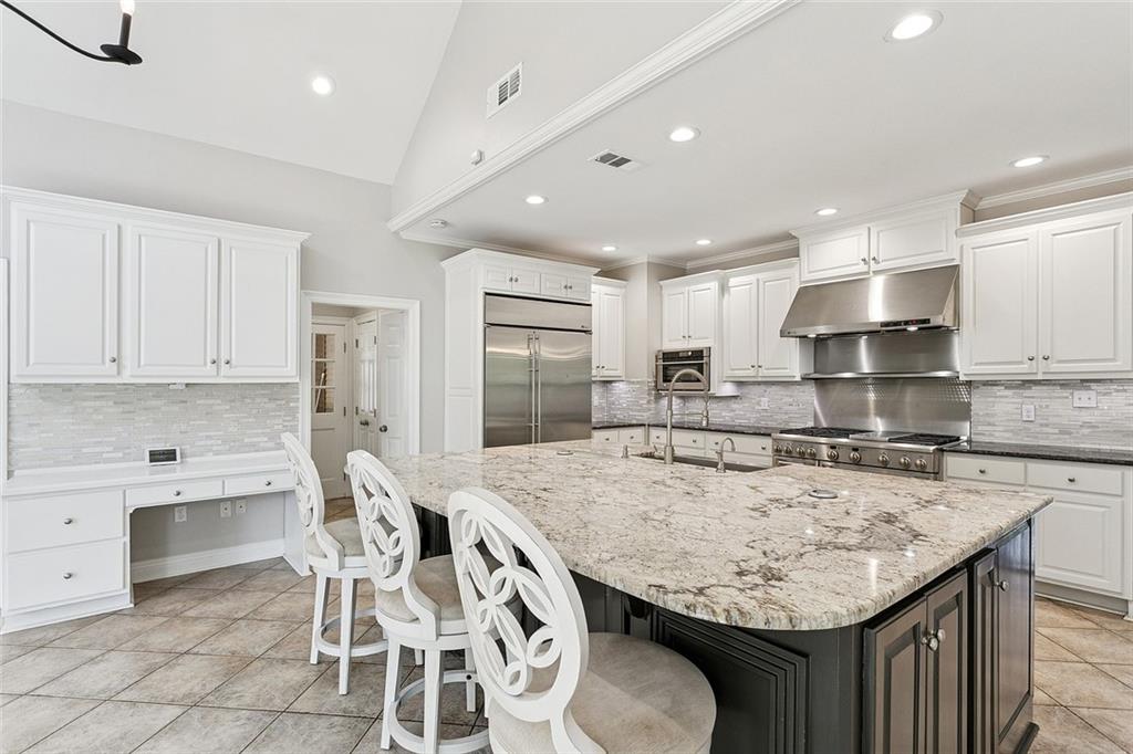 660 Beau Chene Drive, Mandeville, Louisiana image 8